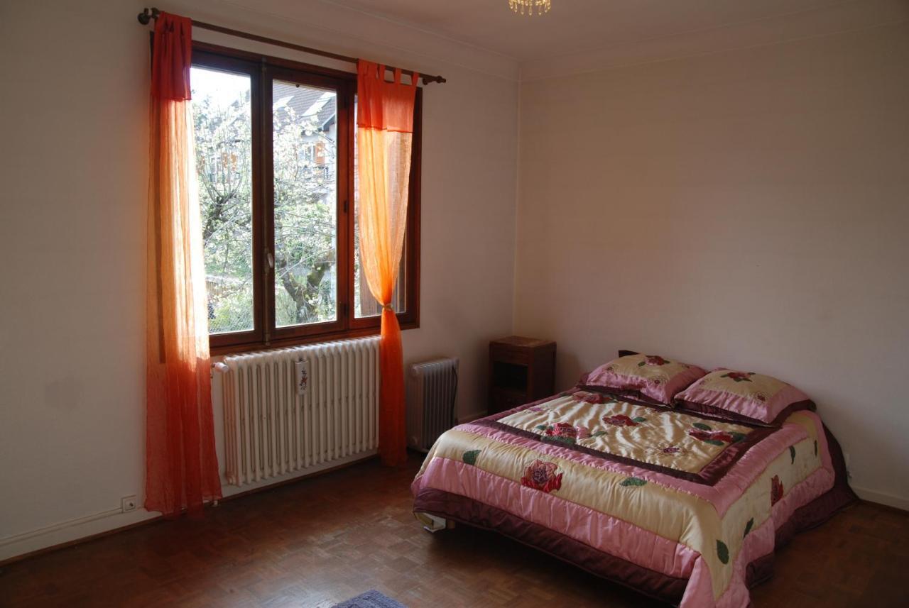 Spacious Home At The Heart Of Saint Ismier Bagian luar foto